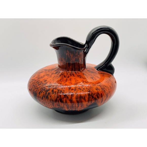 Vintage Canuck Pottery Ewer, Made in Canada Red and Black, High Gloss Lava Glaze - Picture 4 of 9